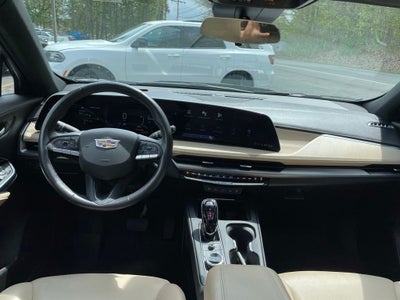 2024 Cadillac XT4 Luxury
