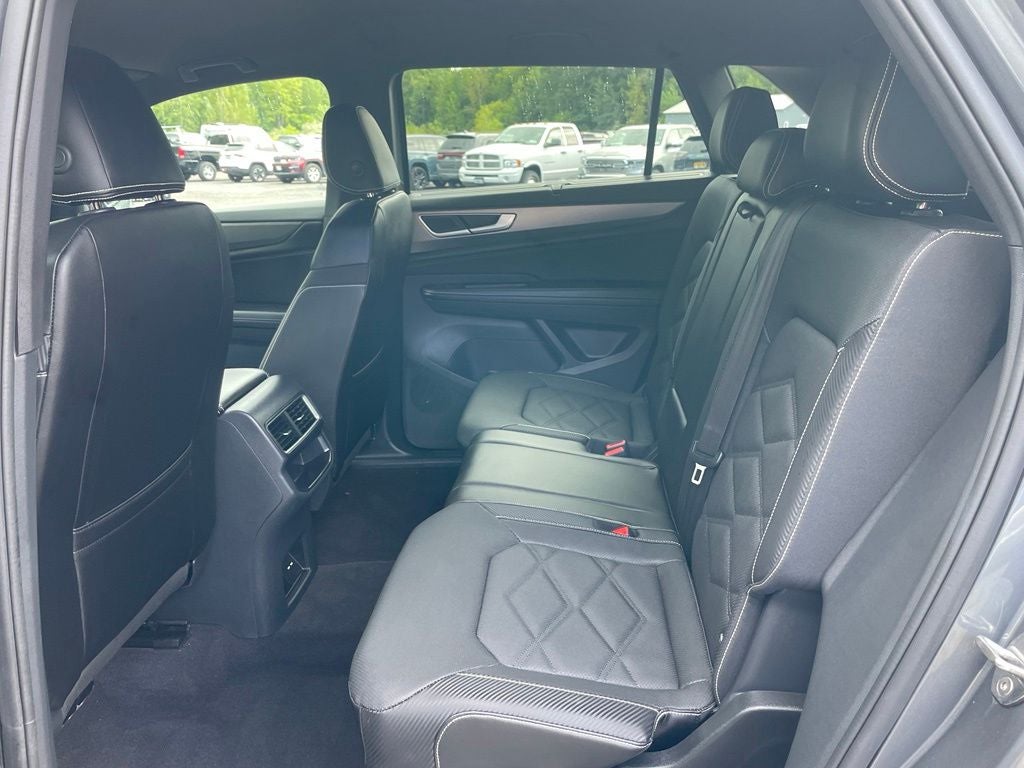 2024 Volkswagen Atlas Cross Sport 2.0T SE w/Technology