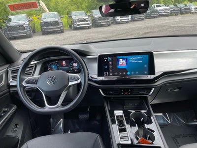 2024 Volkswagen Atlas Cross Sport 2.0T SE w/Technology