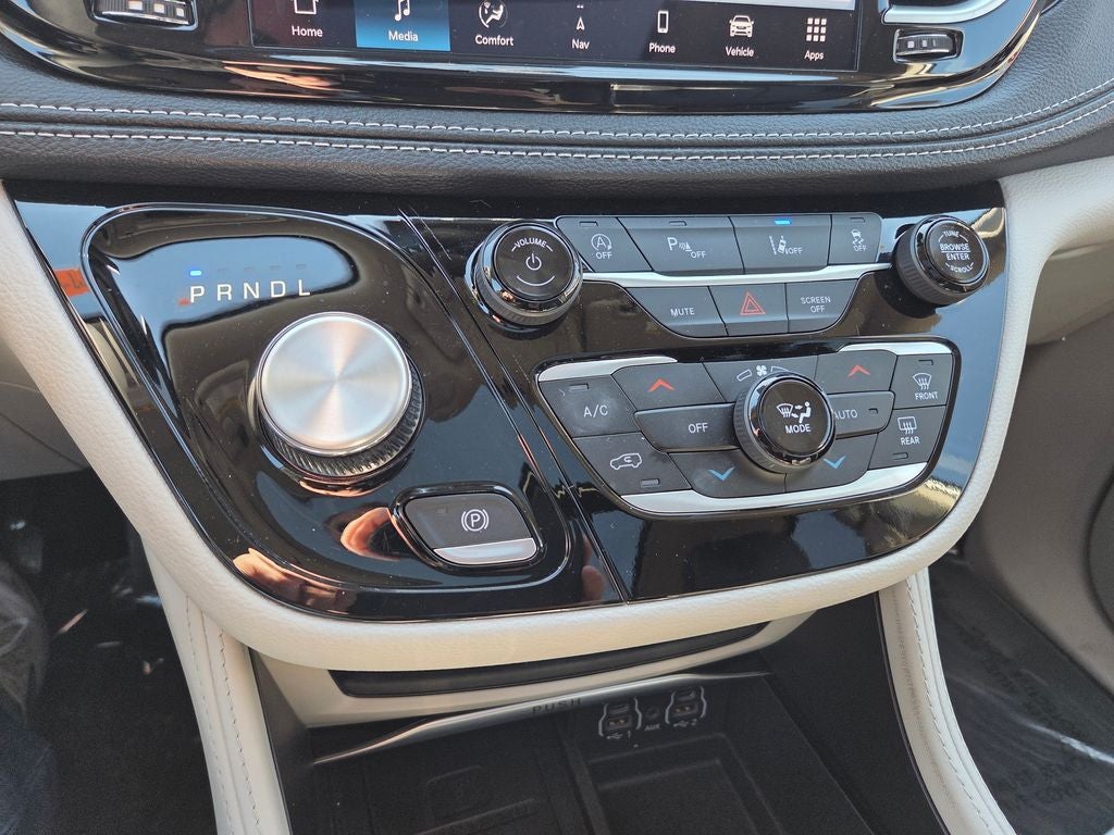 2024 Chrysler Pacifica Limited