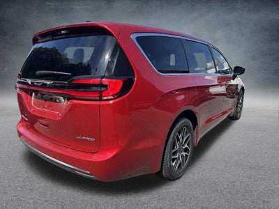 2027 Chrysler Pacifica Limited