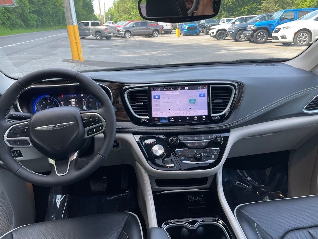2024 Chrysler Pacifica Limited