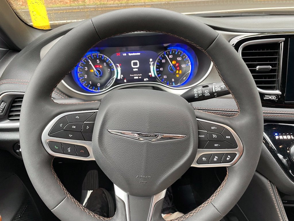 2025 Chrysler Pacifica Pinnacle