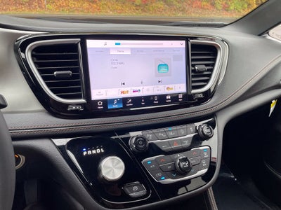 2025 Chrysler Pacifica Pinnacle