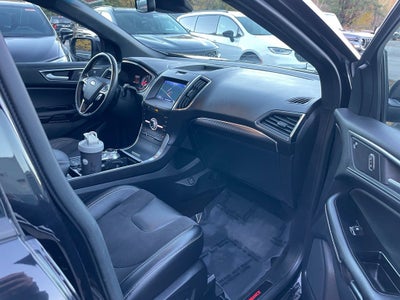 2020 Ford Edge ST