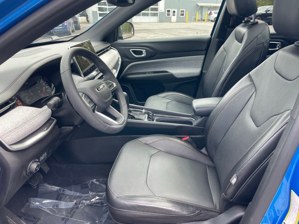 2023 Jeep Compass Latitude Lux