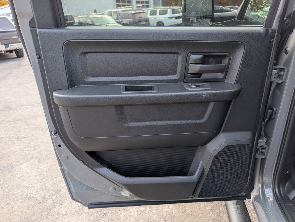 2027 RAM 2500 Black Express