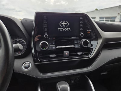2021 Toyota Highlander LE