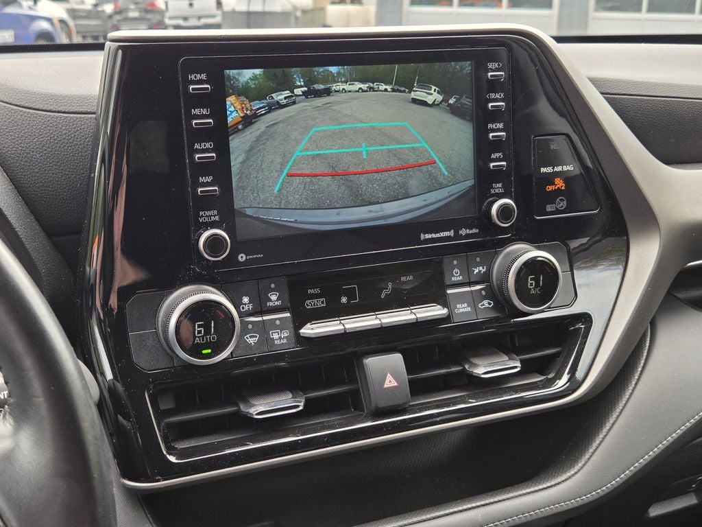 2021 Toyota Highlander LE