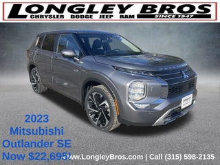 2023 Mitsubishi Outlander SE